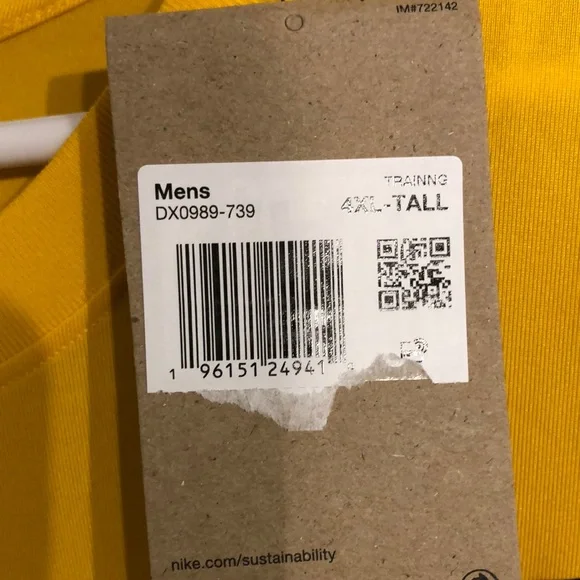 Nike Yellow Short Sleeve Tee Vibrant Casual Style - Picture 4 of 4